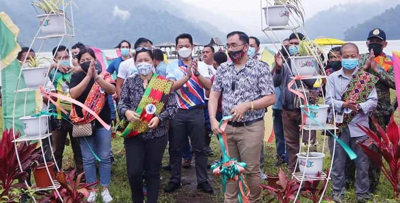 Dot Region X Director Unchuan Visits Nunungan Town