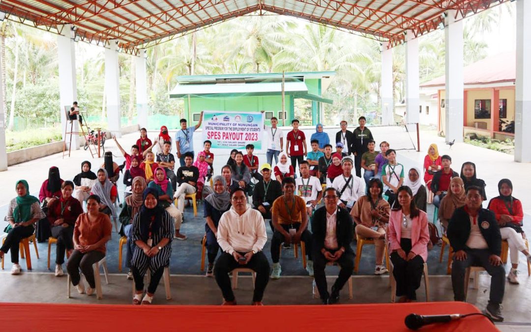 SPES BENEFICIARIES RECEIVE PAY FROM LGU-NUNUNGAN